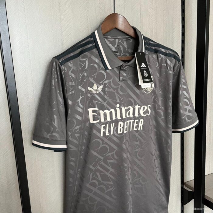 Real Madrid Third 24/25 fan Jersey