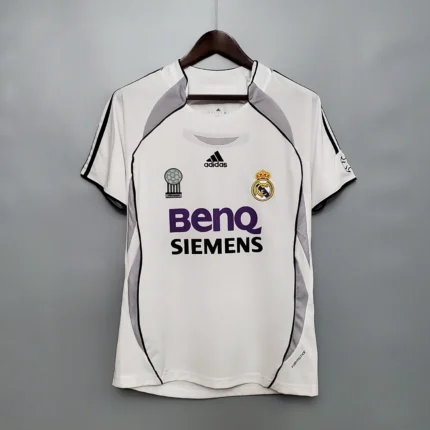 Real Madrid Home Retro Jersey 06-07