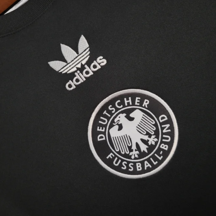 camiseta entrenamiento negra alemania 2024 adidas 2 1997c4a268b894a1a817277202836938 1024 1024