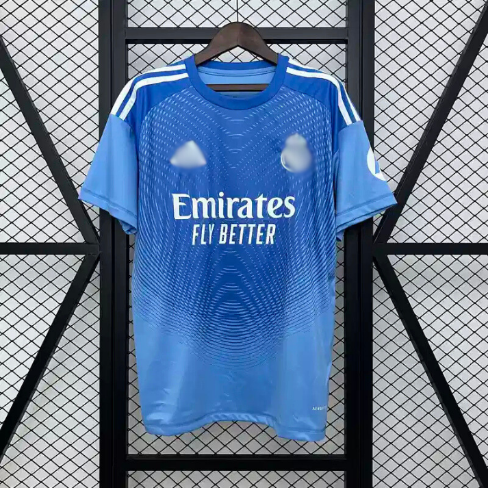 Los Merengues Goalkeeper Kit 25/26 – Fan Version Los Merengues Goalkeeper Kit 25/26 – Fan Version