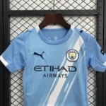 Manchester City Home Kids Jersey Kit 2025/26 - Image 2