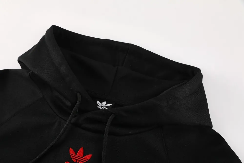 rn-image_picker_lib_temp_fb75e3b8-6f16-4ff1-a15a-9575671df04c_1024x1024 Manchester United Black Training Suit 2025/26 - Image 3