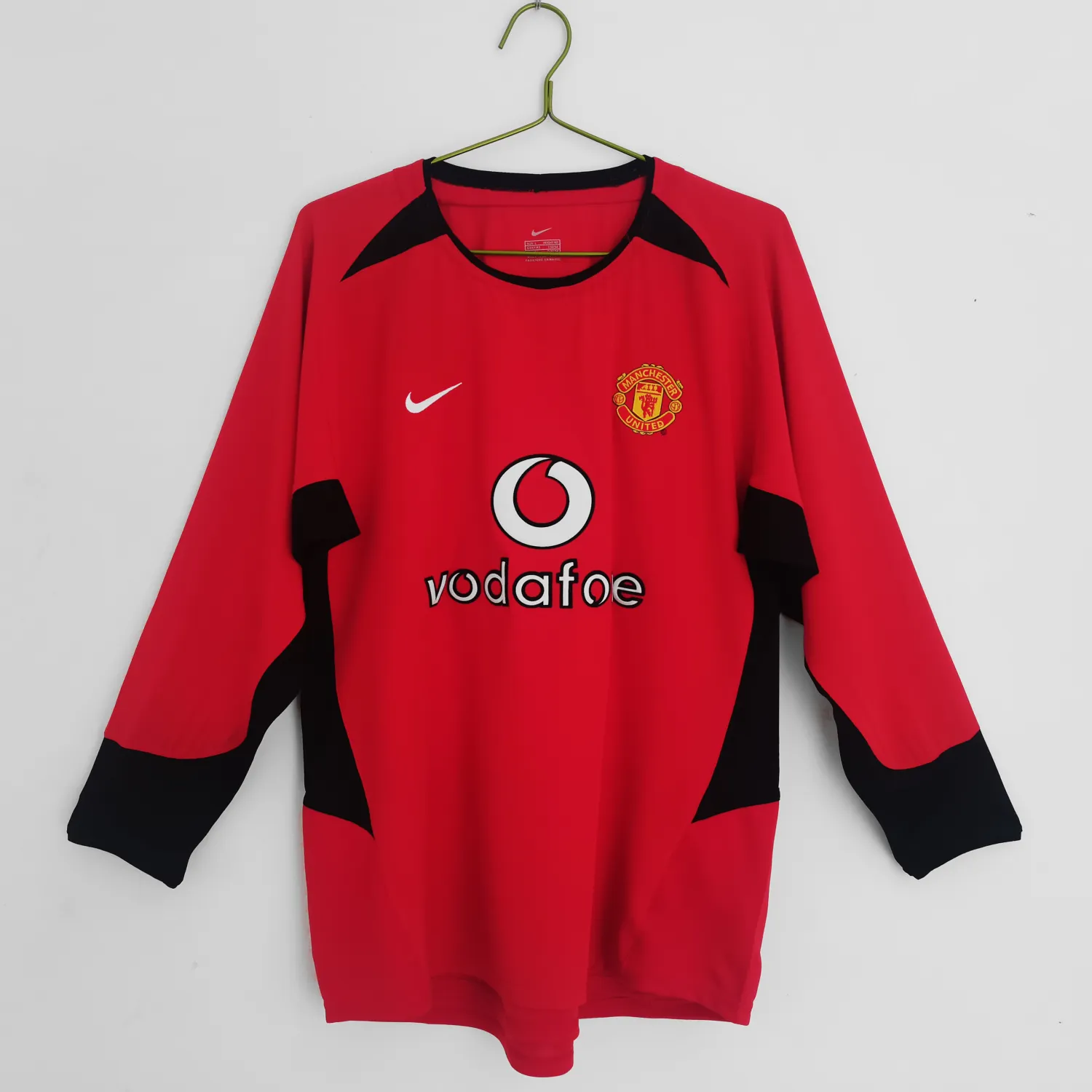 Manchester United Home Long Sleeve Retro Jersey 2002/03 Manchester United Home Long Sleeve Retro Jersey 2002/03