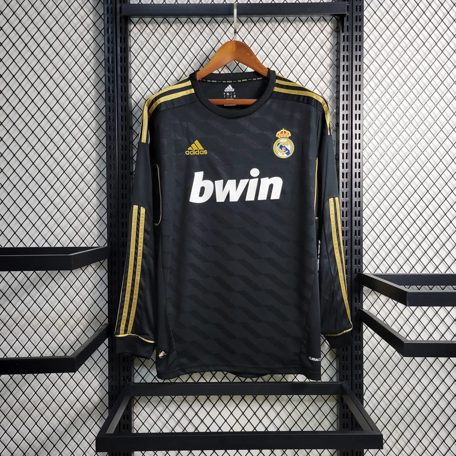 Los Merengues Away 2011-12 Full Sleeves Jersey Los Merengues Away 2011-12 Full Sleeves Jersey