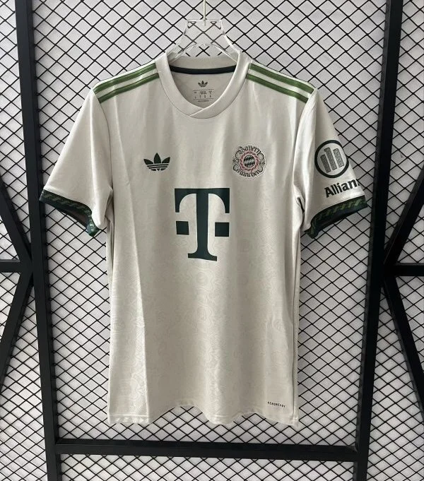 Bayern Munich Oktoberfest Fans Jersey 2025/26