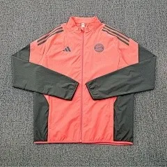 F.C. Bayern Munich Windbreaker 2025 - Image 2